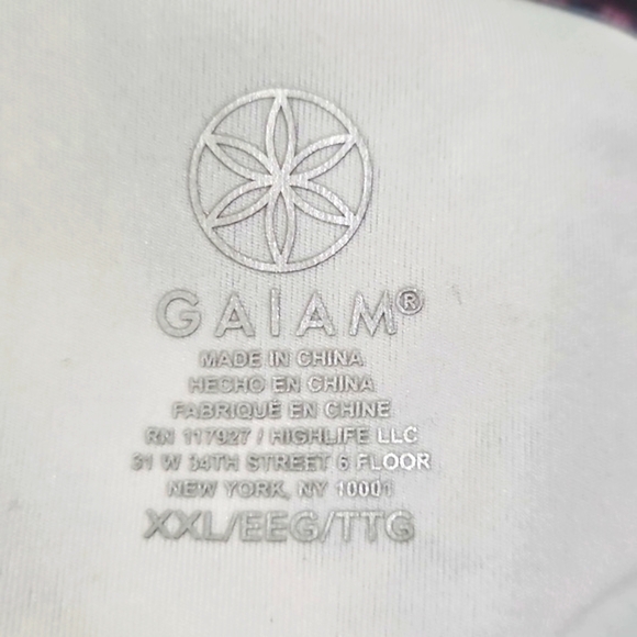 GAIAM Multicolor Tie-Dye Sports Bra - Picture 3 of 8